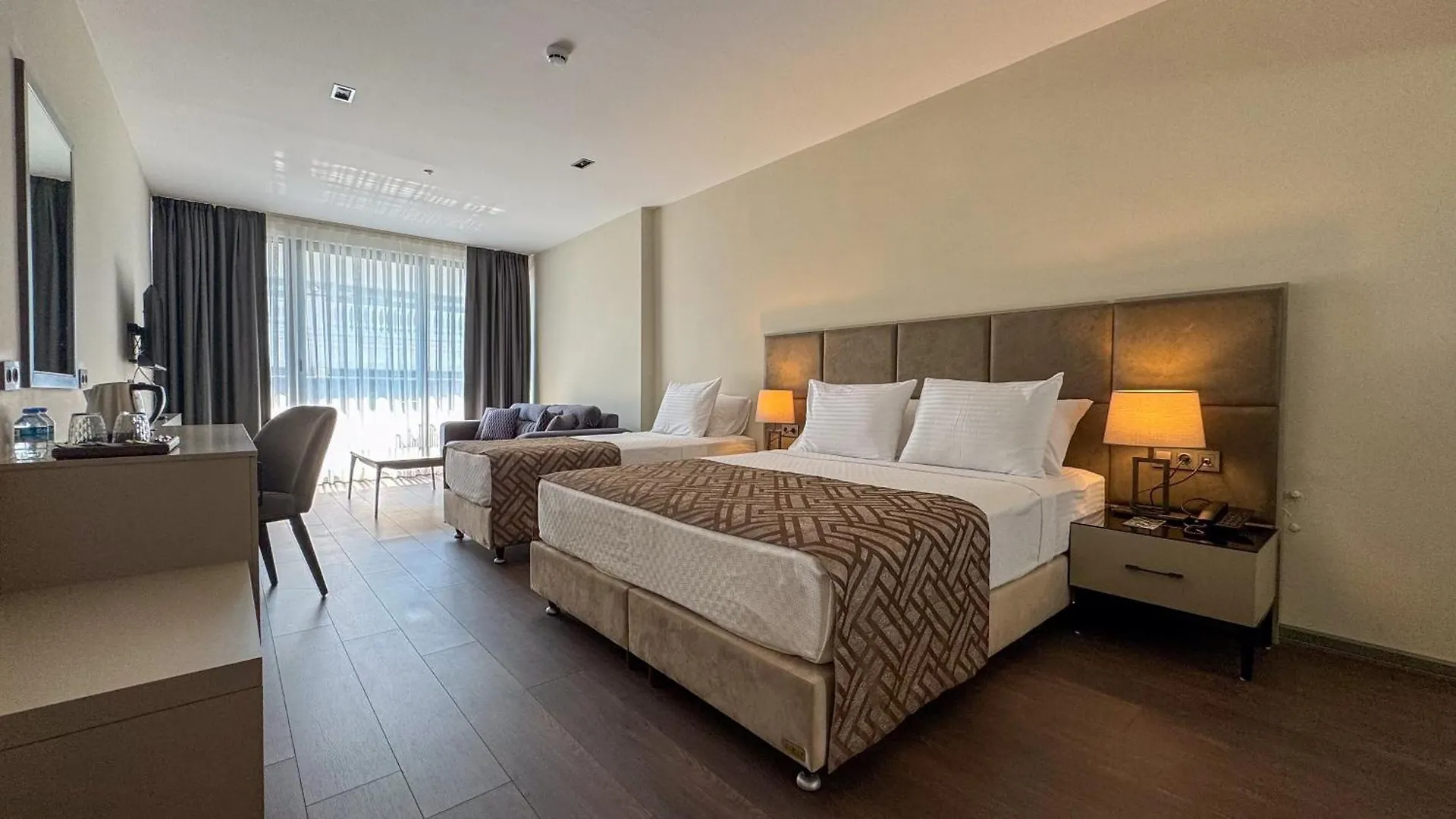 Alice Hotel Antalya 0*,