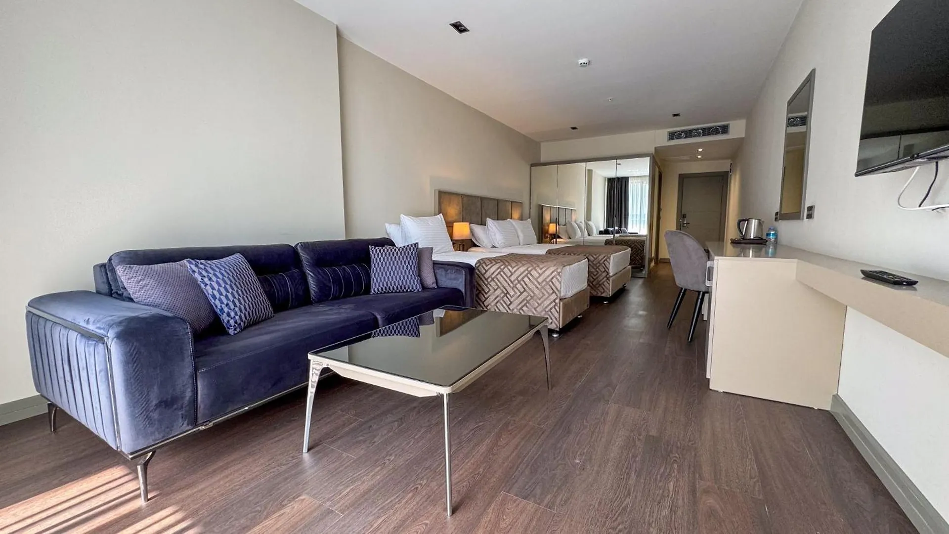 Alice Hotel Antalya 0*,  Türkei